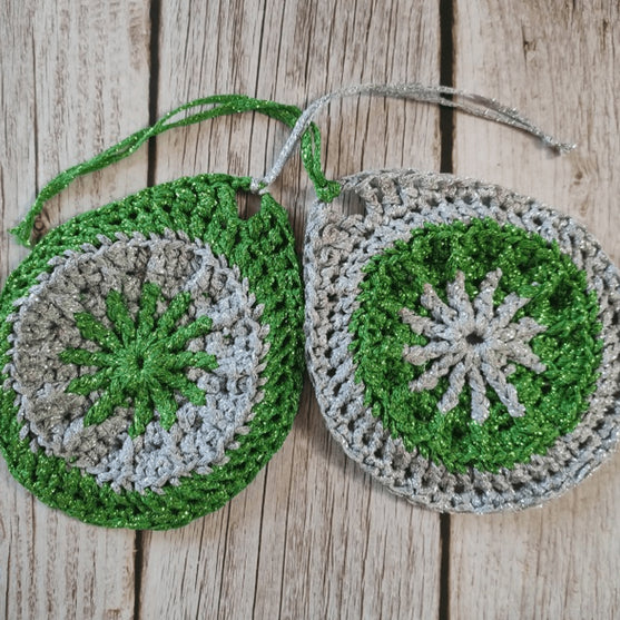 Shiny Bauble - Ornement
6