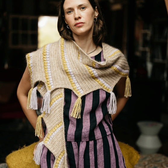 Calendula Shawl - Châle avec Bobbles et Franges
7