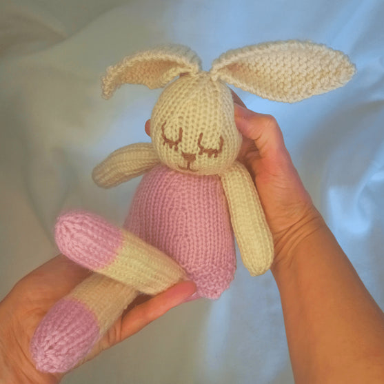 Bessie Bunny - Peluche
4