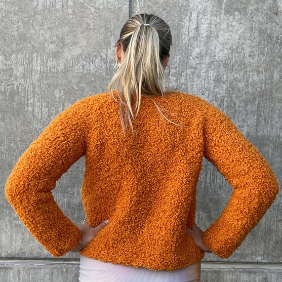 Lalita - Pull
5