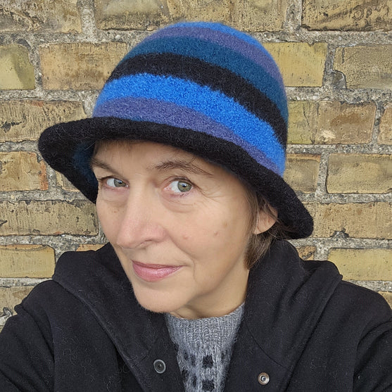My Hat - Chapeau à rayures
2