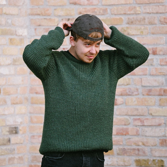 Christian Cozy - Pull
4