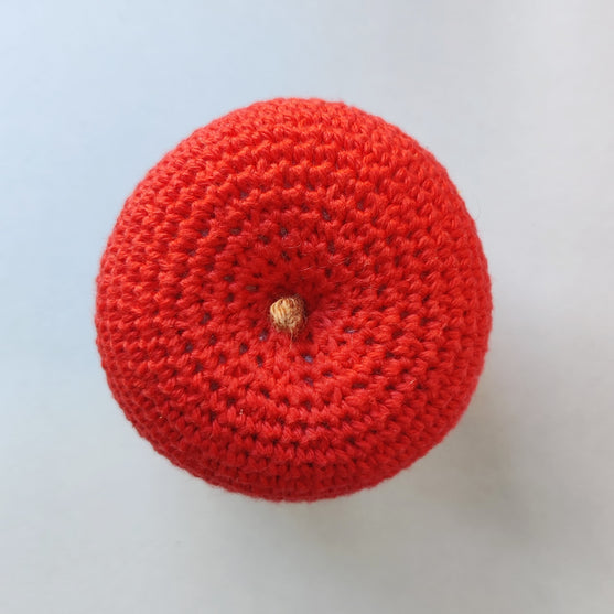 Pomme - Jouet au crochet
3