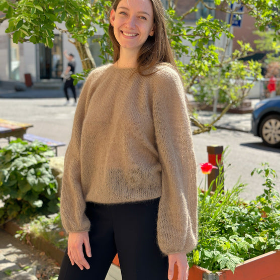 Camille - Pull
2