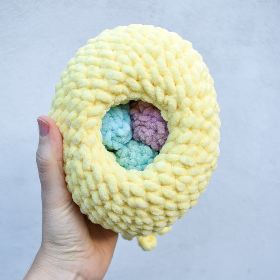 Henny - Poule et ses œufs
4