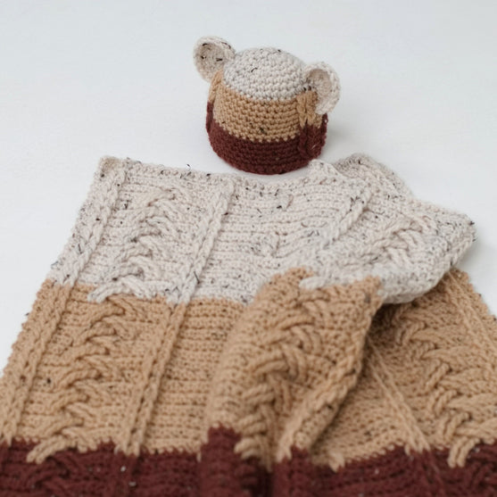 Happy Bear - Couverture Bébé et Bonnet
4