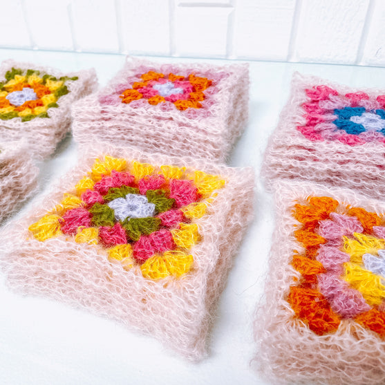 Fluffy Love - Pull
2