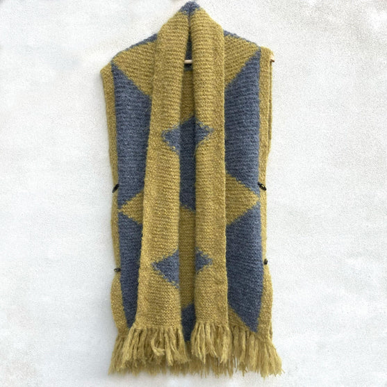 Fringy - Châle Enveloppant
5