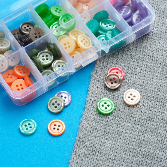 Boutons en boîte - Multicolores - Hobbii
2