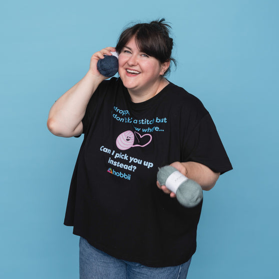 Dropped A Stitch T-shirt - Yarniis (Edition limitée) - Hobbii
10