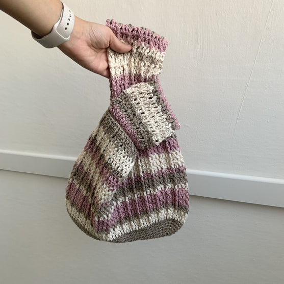 Serene - Sac Knot
4