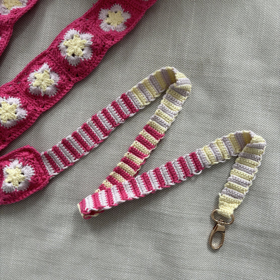 Lacy - Laisse mains libres
4