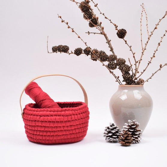 Panier de Noël Ribbon avec poignée en cuir
2