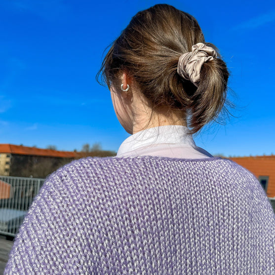 Pearly Lina - Pull
4