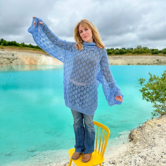 Pineapple Feather - Pull
4