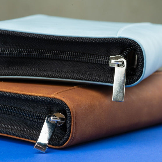 Organiseur en cuir PU avec poches zippées - Hobbii
7