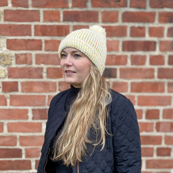Tweed Bonnet
4