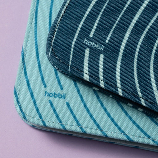 

Set d'aiguilles circulaires interchangeables Betula Deluxe - Cerulean - Hobbii
9