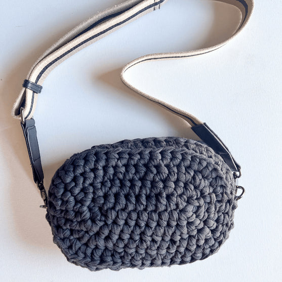 

The Betty Belt Bag - Sac Bandoulière
4