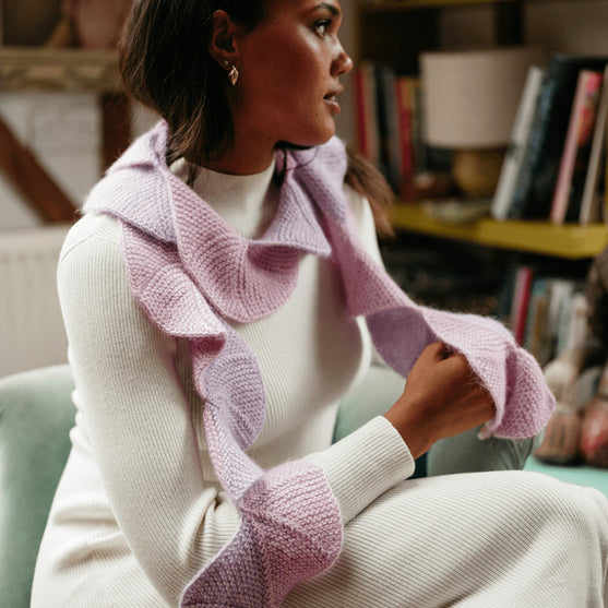 

Undulate - Écharpe Éventail Point Mousse
1