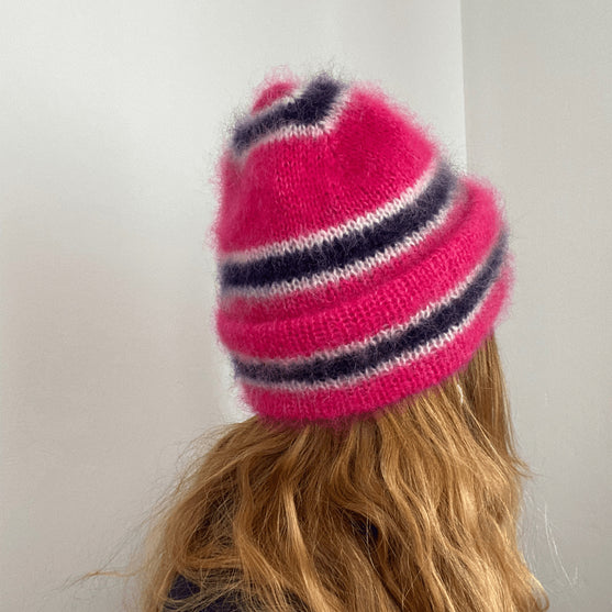 

Friend - Bonnet
1
