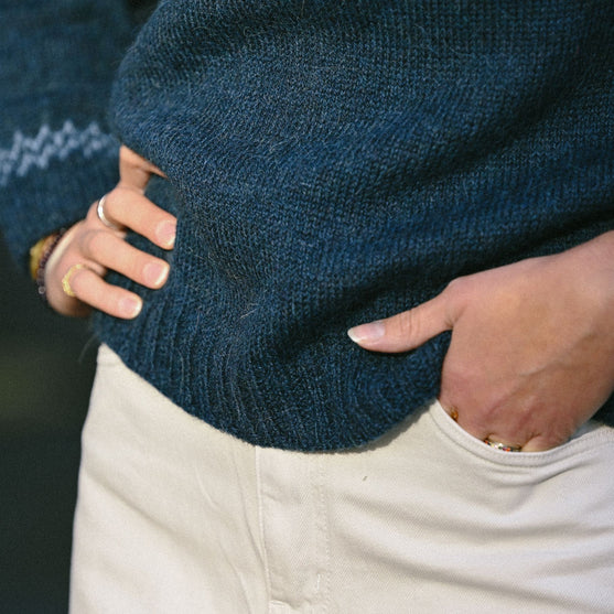 

Crystalline Cozy - Pull
8