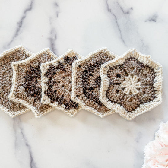 

Aura - Motif Lapghan - #FrostandBloomCAL
1