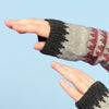 

Manchettes en motif Jacquard
3