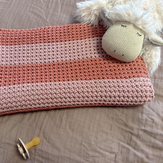 

Couverture Bébé à rayures
8