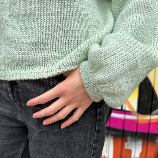 

Call Me Back - Pull
12