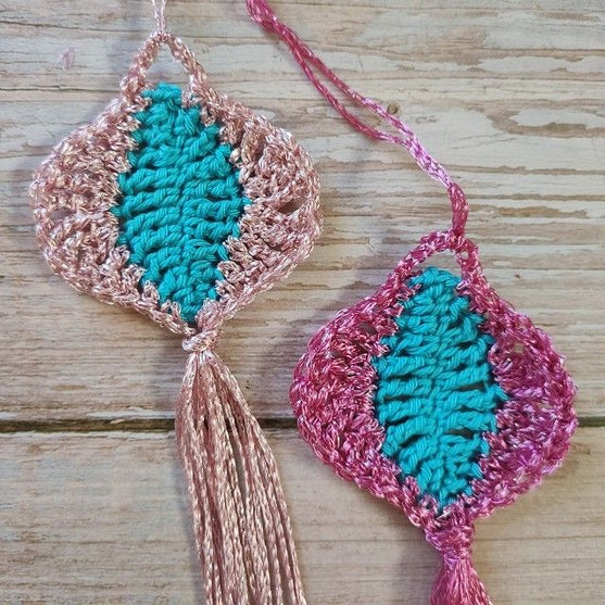 

Glittery Lantern - Ornement
8