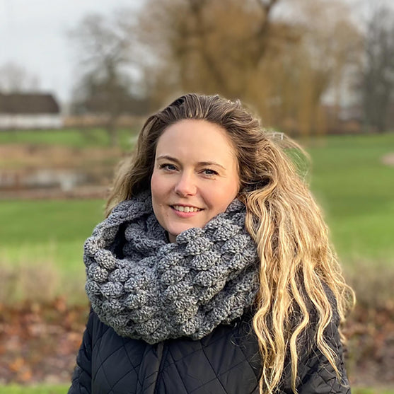 

Deep Waves - Écharpe tubulaire
4