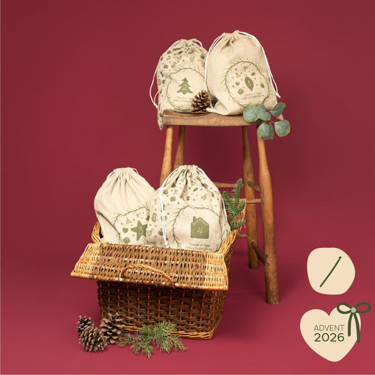 Moments of Hygge: Calendrier de l'Avent Crochet - Hobbii