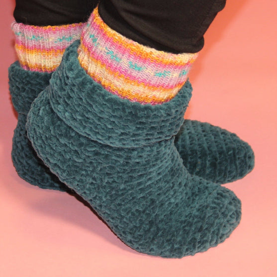

Canapé chaussettes - Chaussettes crochetées
1