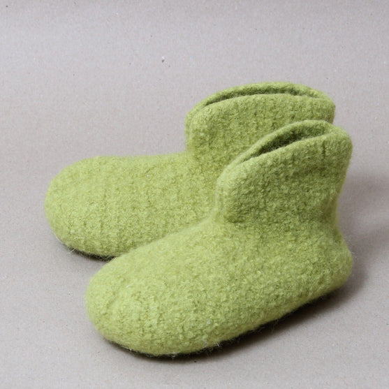 

Chap - Chaussons crochetés pour enfant
1