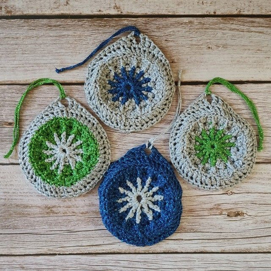 

Shiny Bauble - Ornement
5