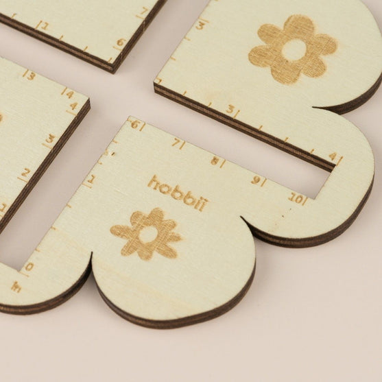 

Jauge de tension pour le tricot - Fleur - Hobbii
3