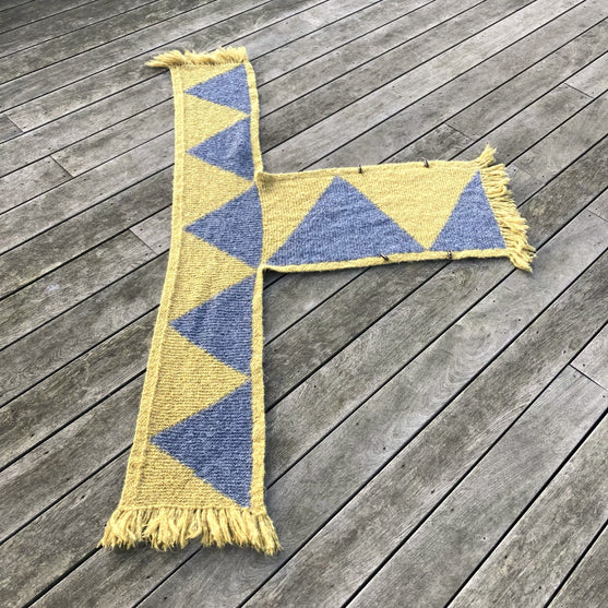 

Fringy - Châle Enveloppant
8