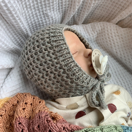 

Sensommer Bonnet - Evergreen
1