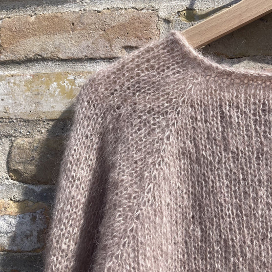 

Summer Lotus - Pull
6