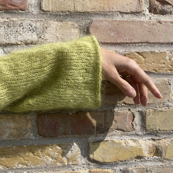 

Summer Lotus - Pull
8