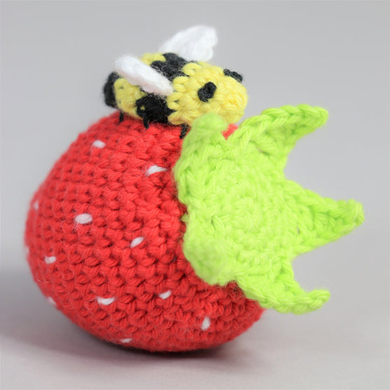 

Fraise avec Abeille
3