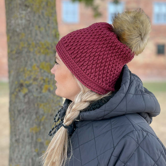 

Winter Joy - Bonnet
2