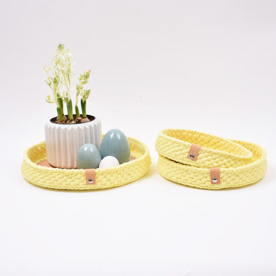 

Plateaux de décoration avec fond rond en cuir – Pâques
1