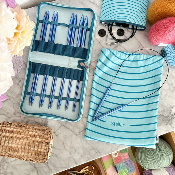 

Set d'aiguilles circulaires interchangeables Stellar Deluxe - Sapphire - Hobbii
12