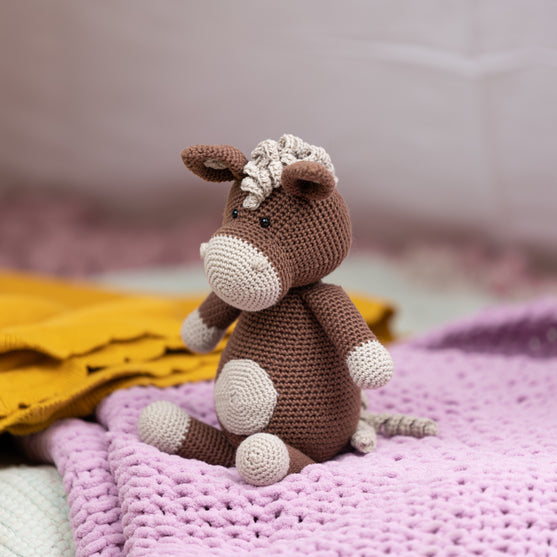 

Hilda le Cheval
1